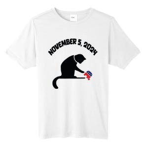 Cat Ladies For Kamala Harris Funny Cat With Pearls Tall Fusion ChromaSoft Performance T-Shirt