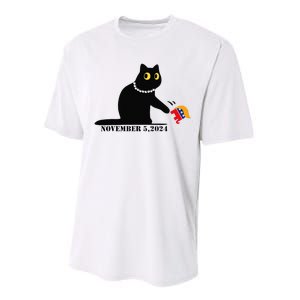 Cat Ladies For Kamala Harris 2024  Funny Cat With Pearls Performance Sprint T-Shirt