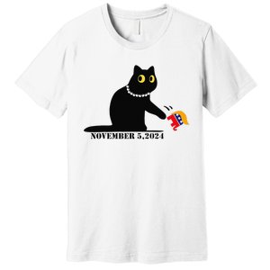 Cat Ladies For Kamala Harris 2024  Funny Cat With Pearls Premium T-Shirt