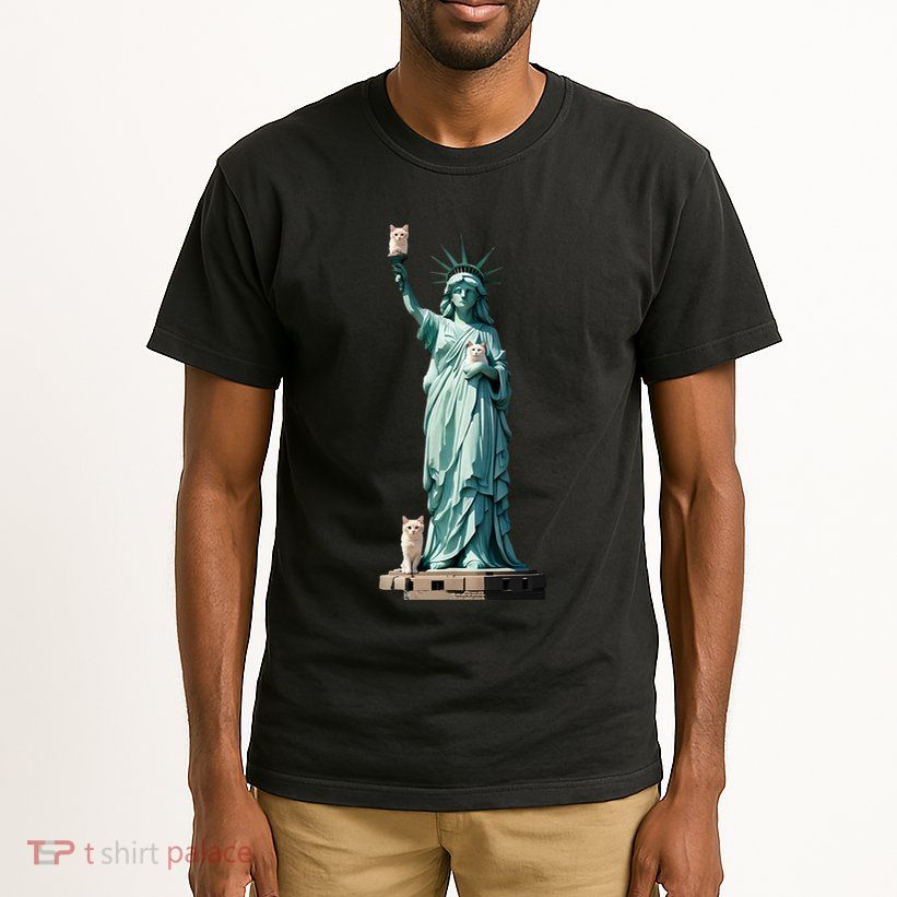 Cat Ladies For Kamala Statue Of Liberty With Cats Tall T-Shirt