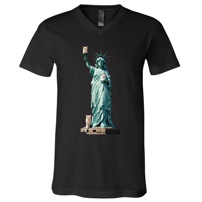 Cat Ladies For Kamala Statue Of Liberty With Cats V-Neck T-Shirt