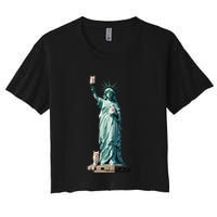 Cat Ladies For Kamala Statue Of Liberty With Cats Women's Crop Top Tee
