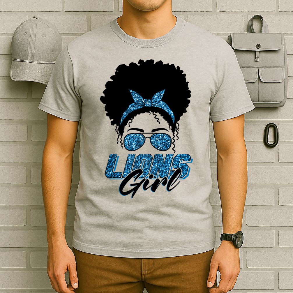 Cute Lions Girl Bandana Afro Hair Football Fan T-Shirt