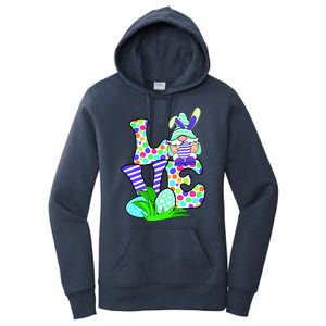 Cute Love Gnome Easter Egg Hunting Bunny Women's Pullover Hoodie