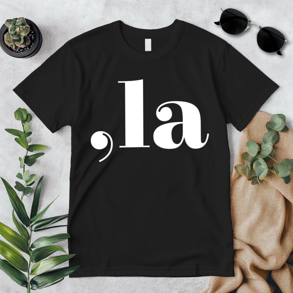 Comma La Kamala Premium T-Shirt