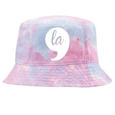 Comma La Kamala Harris For President 2024 Election Tie-Dyed Bucket Hat