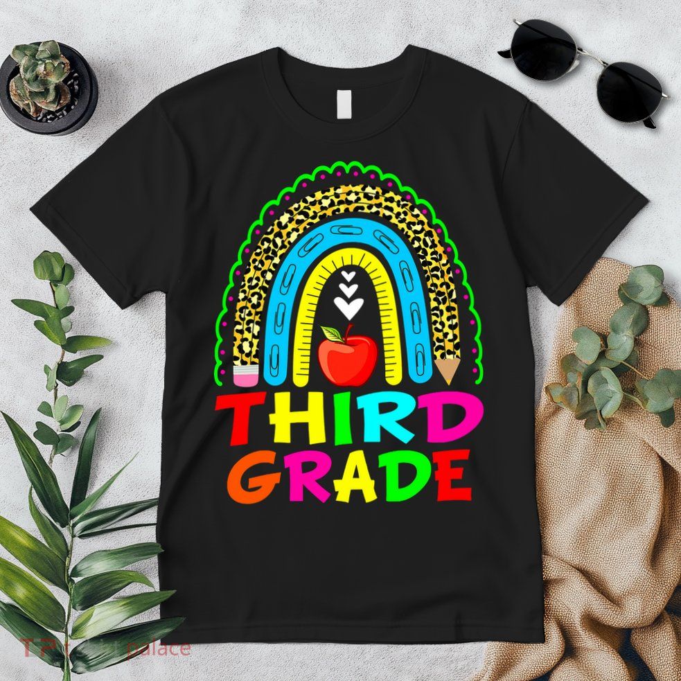 Cute Leopard Rainbow Funny Third Grade Teacher Premium T-Shirt