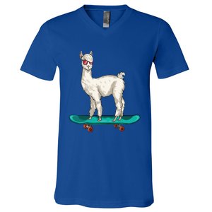 Cute Llama Skating Skater Skateboarding Alpaca Skateboard Great Gift V-Neck T-Shirt