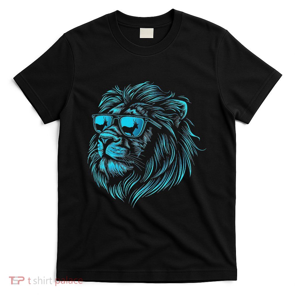 Classic Lion Wearing Glasses Animal Lovers Cute Pet Humor T-Shirt