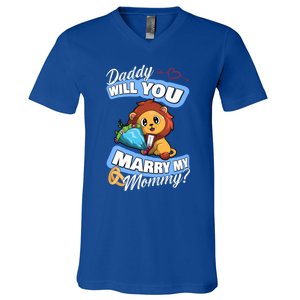 Cute Lion Wedding Offer Daddy Will You Marry My Mommy Gift V-Neck T-Shirt