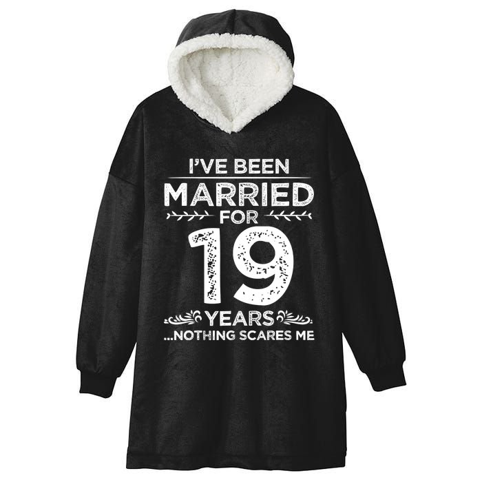 Couples Married 19 Years Retro 19th Wedding Anniversary Hooded Wearable Blanket