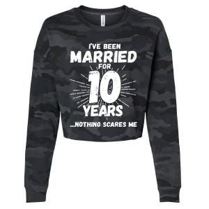 Couples Married 10 Years - Funny 10th Wedding Anniversary Cropped Pullover Crew