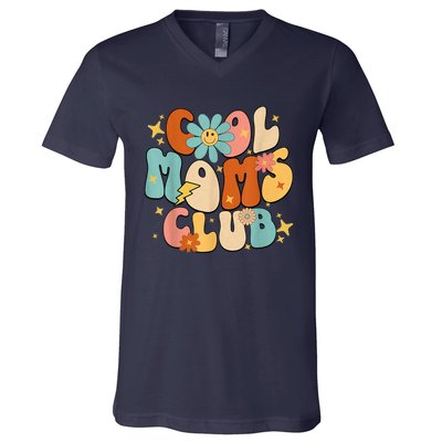 Cool Moms Club Groovy Retro Funny Mothers Day New Mom V-Neck T-Shirt