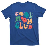 Cool Mom Club Groovy Retro Smile Cool Mom Club Aunties Gift T-Shirt