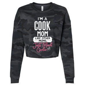 Cool Mothers Day Design Cook Mom Gift Cropped Pullover Crew