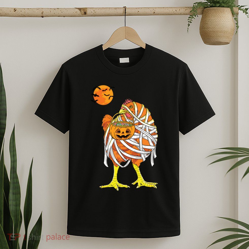 Chicken Mummy Funny Halloween Farmer T-Shirt