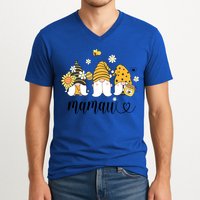 Cute Mamaw Gnomes With Bees And Sunflower Country Style Great Gift V-Neck T-Shirt