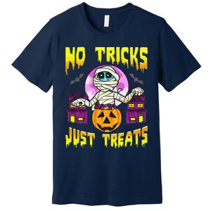 Cute Mummy Halloween No Tricks Just Treats Spooky Costume Premium T-Shirt