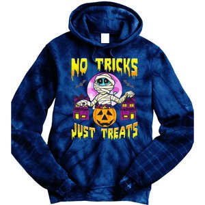 Cute Mummy Halloween No Tricks Just Treats Spooky Costume Tie Dye Hoodie