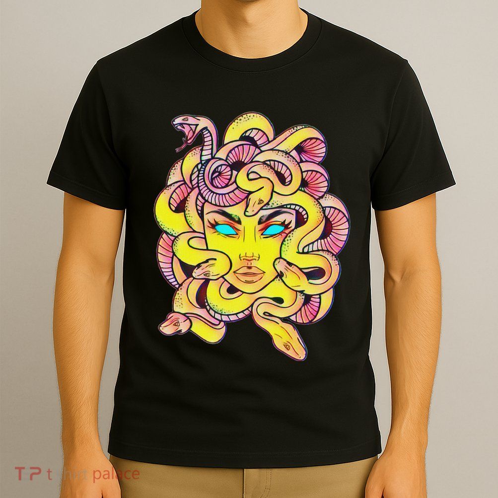 Cute Medusa Scary Greek Mythology Female Monster Medusa T-Shirt