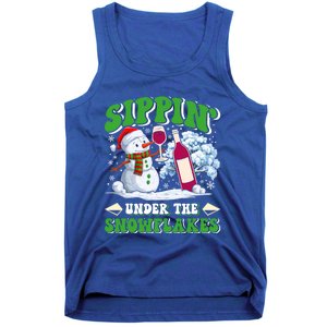 Christmas Market Sippin Under The Snowflakes Mulled Wine Gift Tank Top