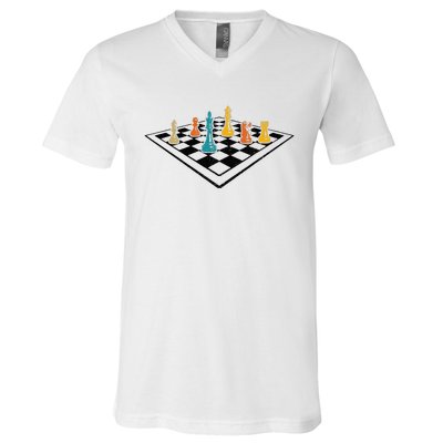 Chess Master Vintage Retro Club Chess Player V-Neck T-Shirt