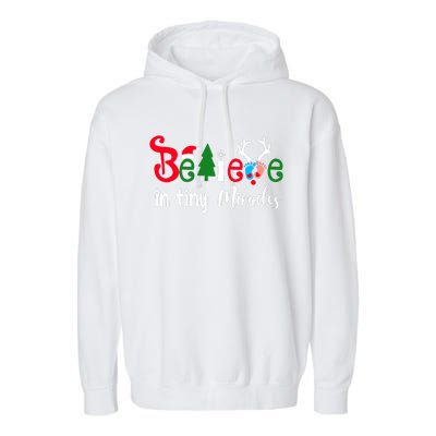 Christmas NICU Nurse Believe In Tiny Miracles Garment-Dyed Fleece Hoodie