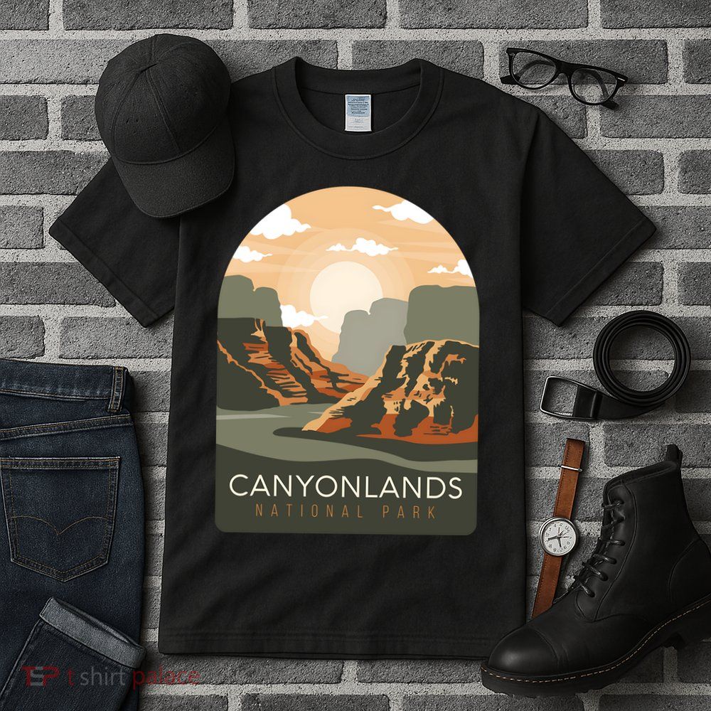 Canyonlands National Park Utah Zion Bryce Canyon Arches USA Tall T-Shirt