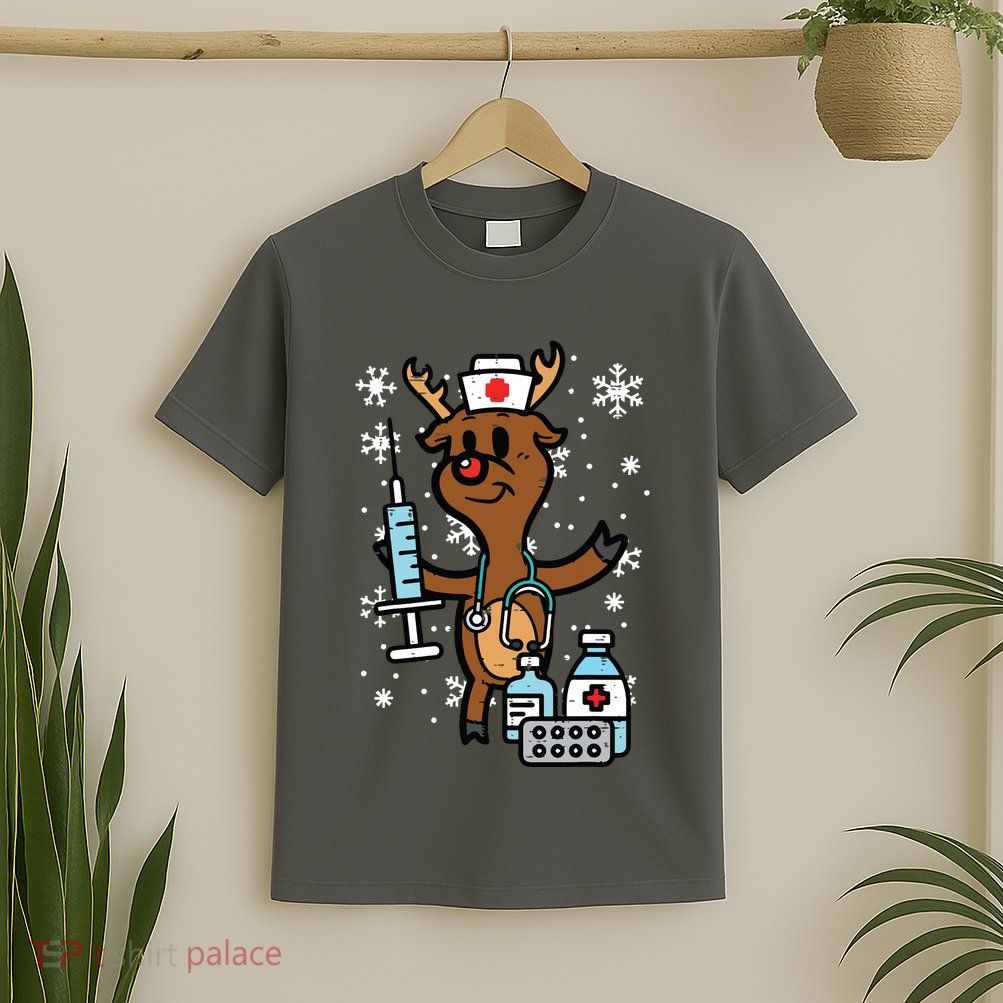 Christmas Nurse Reindeer Funny Xmas Nursing Scrub Top Women T-Shirt