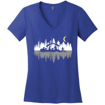 Christian Nativity Trees Reflection Christmas Yeshua (Jesus) Women's V-Neck T-Shirt