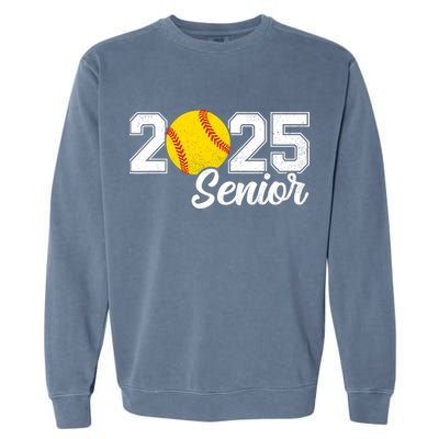 Class Of 2025 Softball Senior Retro Senior 2025 Softball Garment-Dyed Sweatshirt