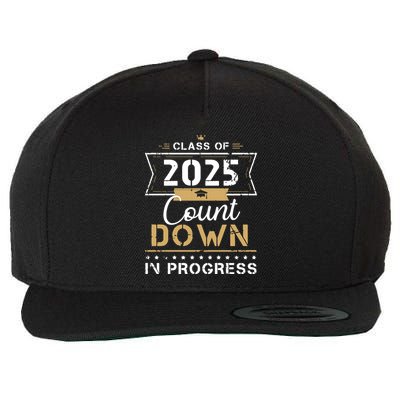 Class Of 2025 Count Down Vintage First Day Senior 25 Hoodie Wool Snapback Cap