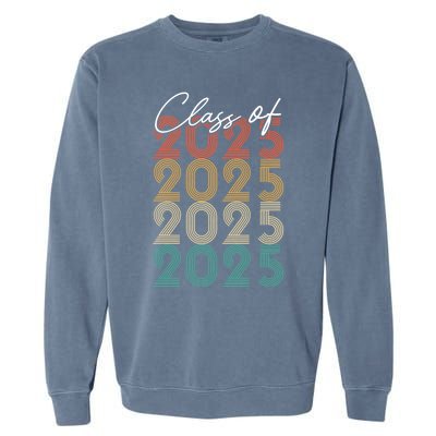 Class Of 2025 Vintage Senior 2025 Gift Garment-Dyed Sweatshirt