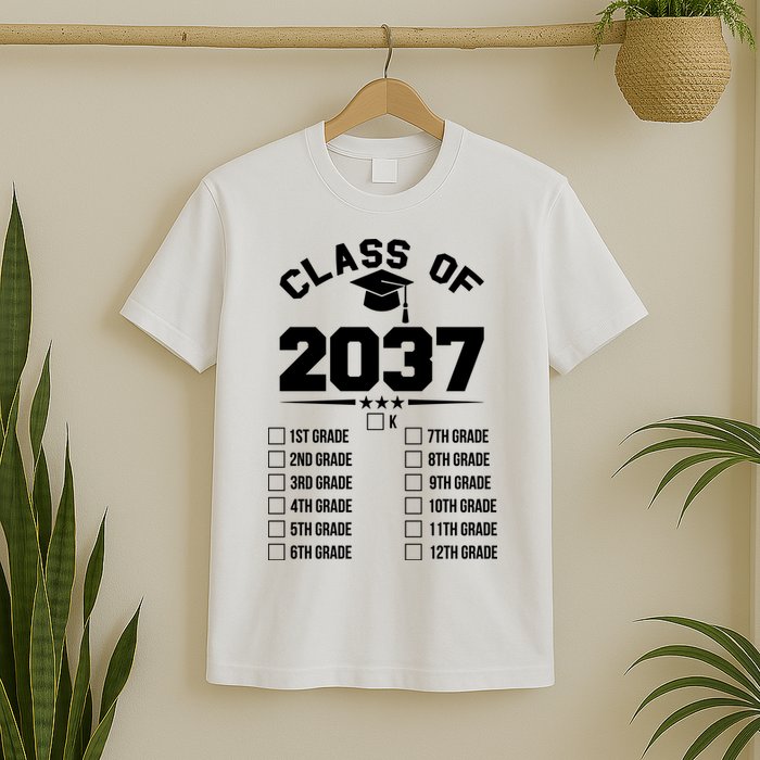 Class Of 2037 Grow With Me Checklist Kindergarten 12th Grade T-Shirt