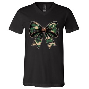 Camouflage Old Camo Bow Camo Coquette Bow Hunting Gift V-Neck T-Shirt