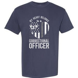 Correctional Officer Girlfriend Wife Heart American Flag Garment-Dyed Heavyweight T-Shirt