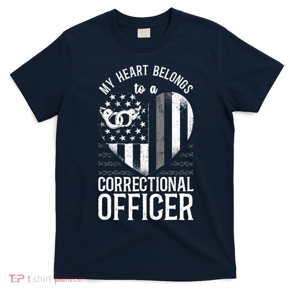 Correctional Officer Girlfriend Wife Heart American Flag T-Shirt