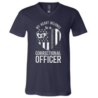 Correctional Officer Girlfriend Wife Heart American Flag V-Neck T-Shirt