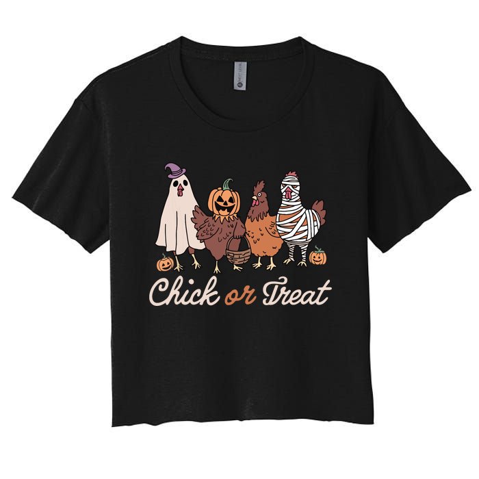 Chick Or Treat Halloween Witch Spooky Chicken Women's Crop Top Tee