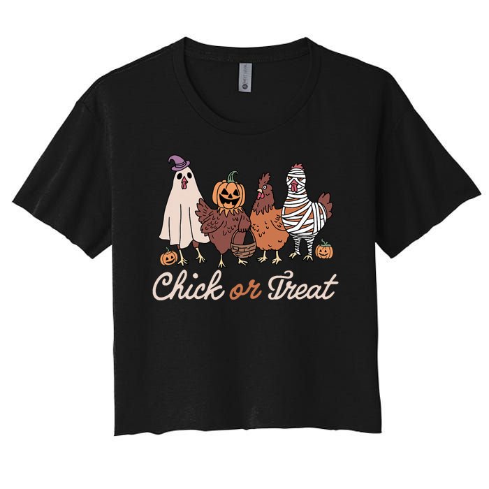 Chick Or Treat Halloween Witch Spooky Chicken Women's Crop Top Tee