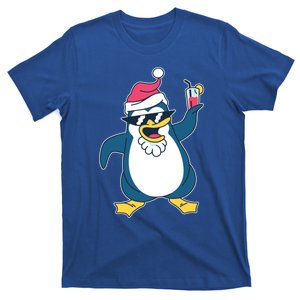 Christmas Penguin Cheers Cool Gift T-Shirt