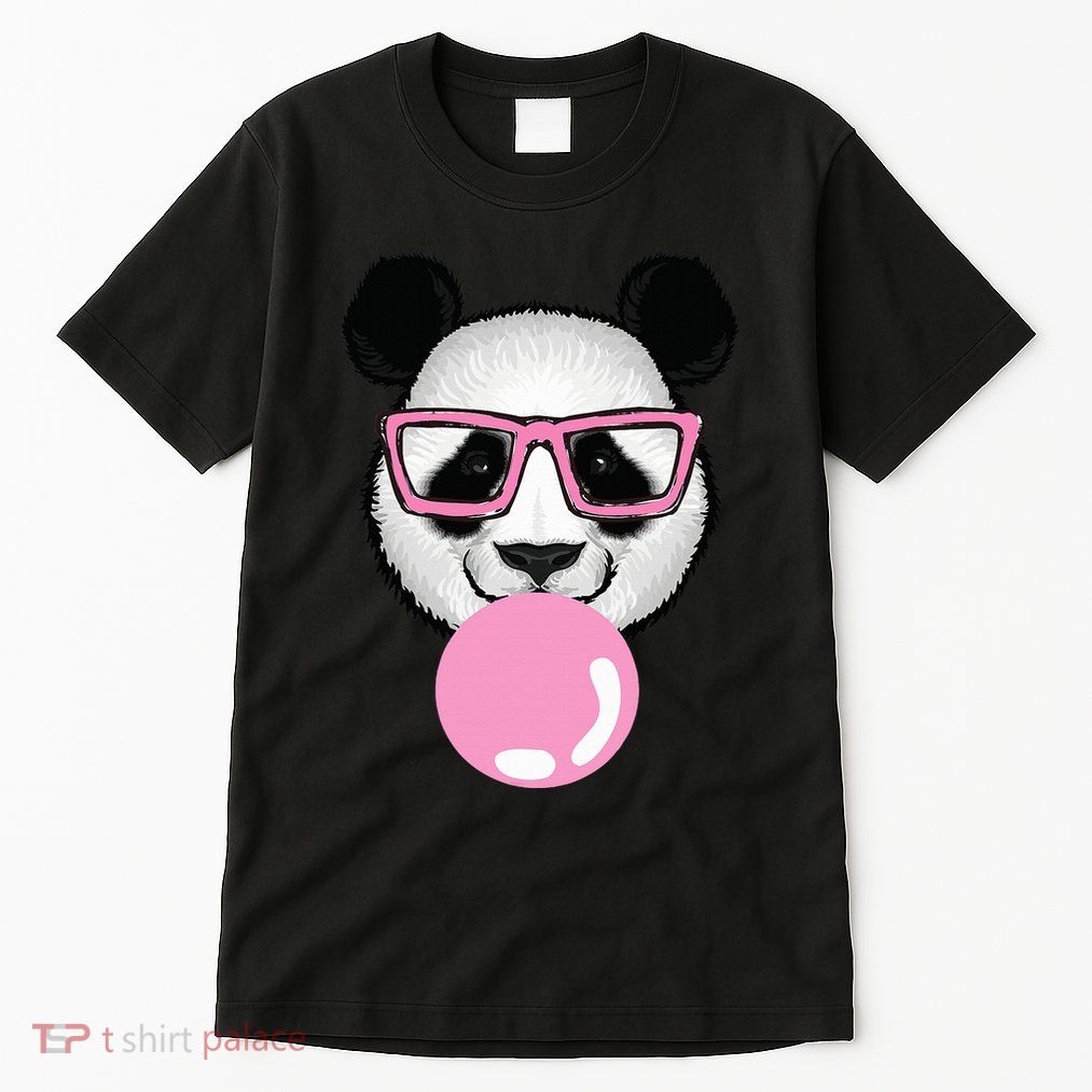 Cool Panda Face Eating Gum And Makes A Bubble  Tall T-Shirt