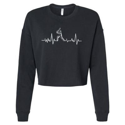 Cricket Player Heartbeat Gift EKG Cricket Fans Lover Funny Cropped Pullover Crew