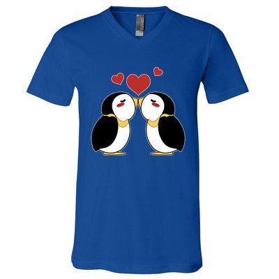 Cute Penguin Lovers Kissing Heart Valentine's Day Gift V-Neck T-Shirt