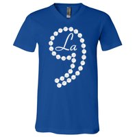 Comma Plus La Kamala Harris Pearls Usa President Election 24 Great Gift V-Neck T-Shirt