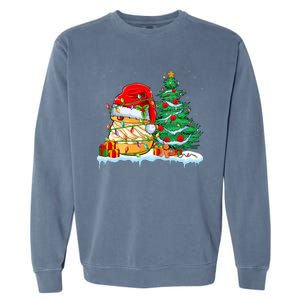 Cream Puff Lover Christmas Cream Puff Wearing Santa Hat Garment-Dyed Sweatshirt