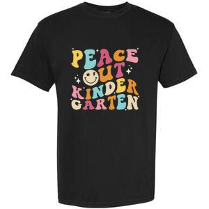 Cute Peace Out Kindergarten, Funny Last Day Of School Garment-Dyed Heavyweight T-Shirt