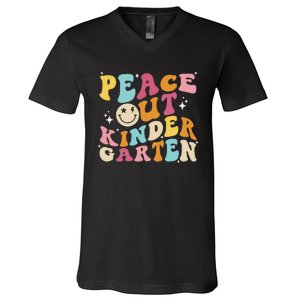 Cute Peace Out Kindergarten, Funny Last Day Of School V-Neck T-Shirt