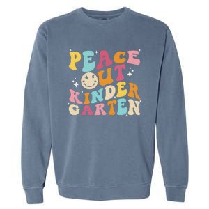 Cute Peace Out Kindergarten, Funny Last Day Of School Garment-Dyed Sweatshirt