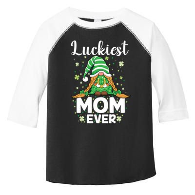 Check Plaid Pattern Luckiest Mom Ever St Patrick Day Gnomes Gift Toddler Fine Jersey T-Shirt